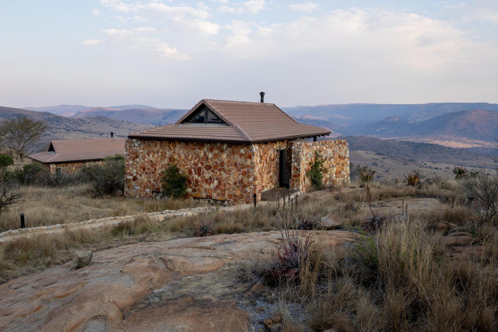 Zulu Rock Lodge - Babanango Game Reserve Ulundi Extérieur photo