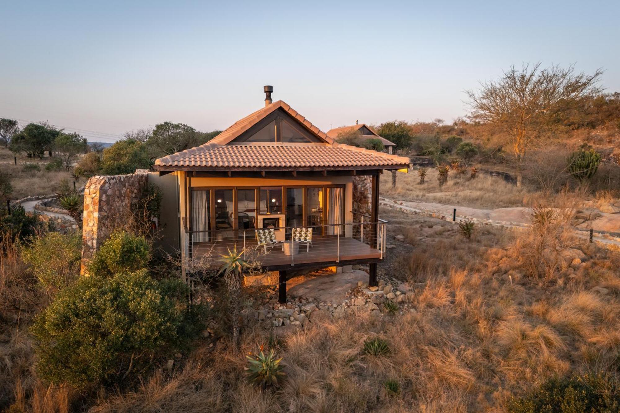 Zulu Rock Lodge - Babanango Game Reserve Ulundi Extérieur photo